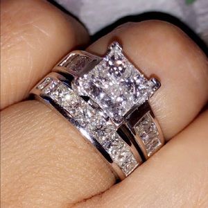 3 ctw Princess cut diamond wedding ring set.💎💍💎